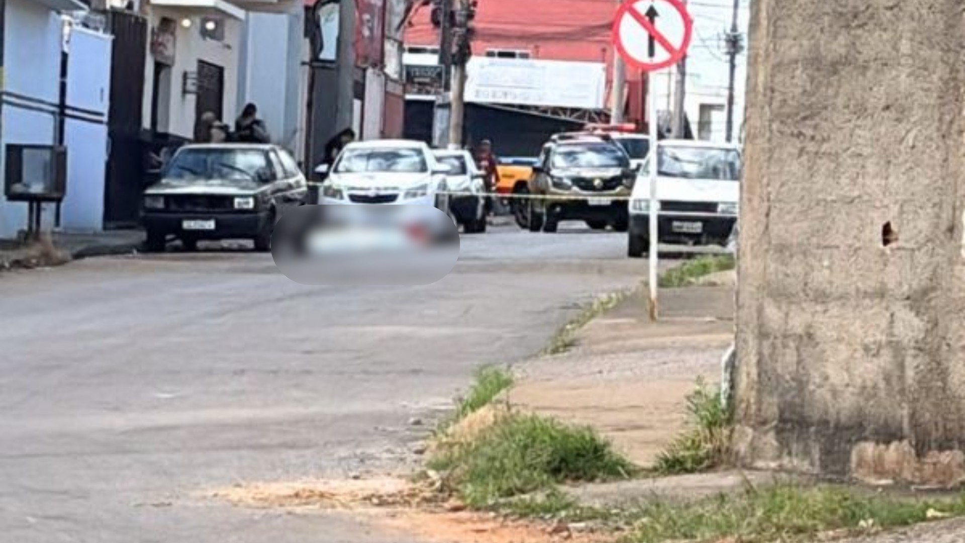 Após paquerar namorada de outro homem, jovem volta ‘armado’ com colher e é morto a tiros em MG