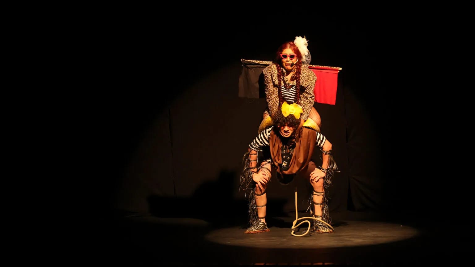 Espetáculo 'A Cigarra e a Formiga da Flona' abre II Festival de Teatro do Tapajós nesta segunda, 16