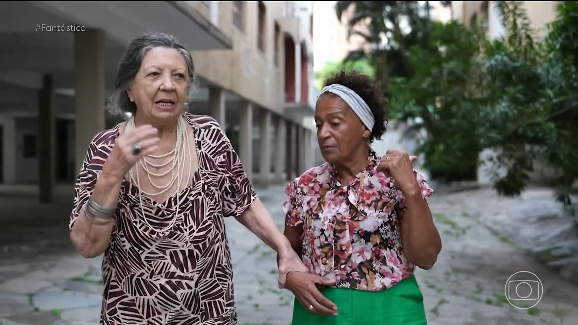 Idosas resistem à pressão de construtora de prédio de luxo em Fortaleza