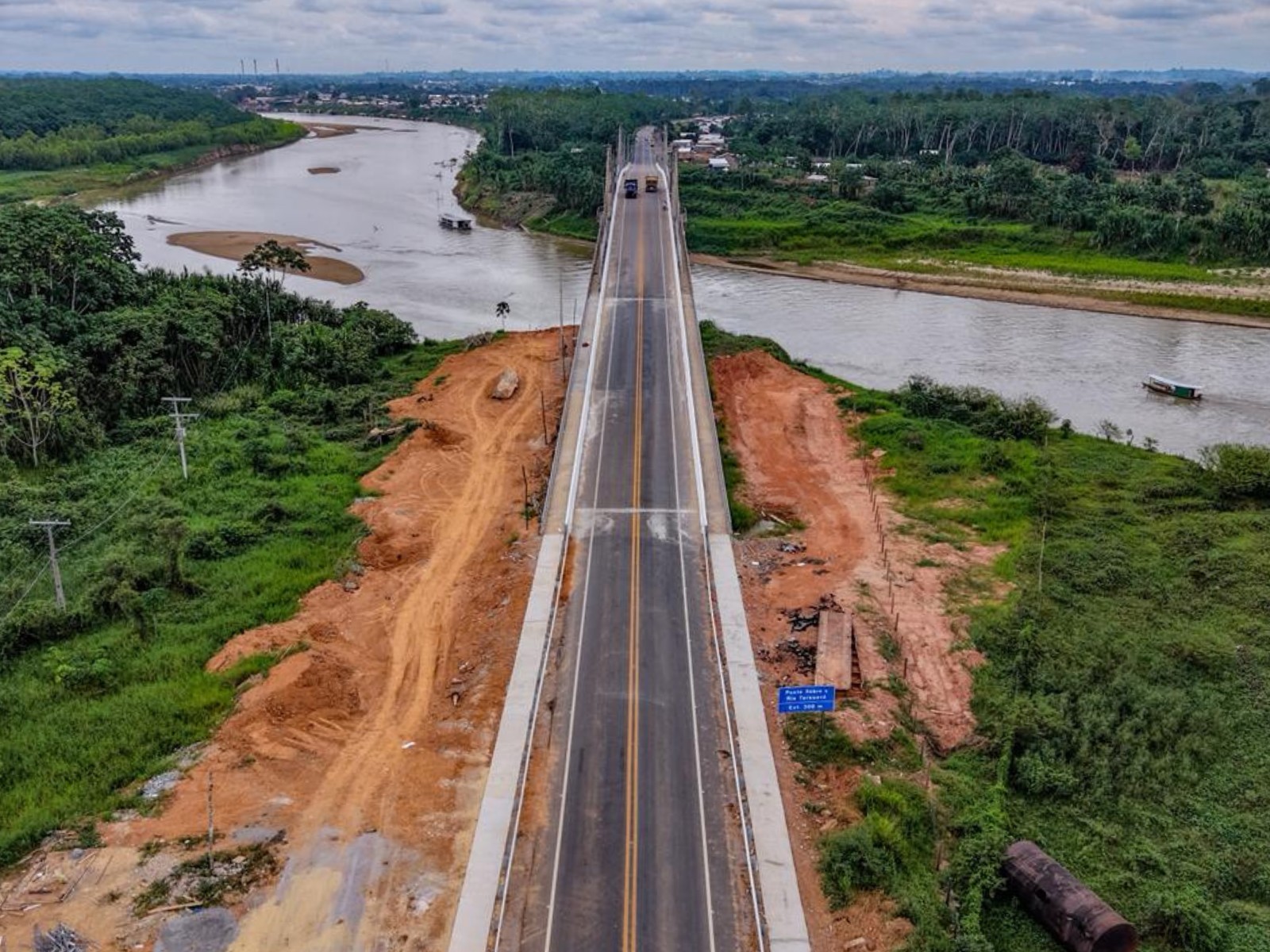Prolongamento de ponte sobre o Rio Tarauacá é concluído após 6 anos de obras no Acre