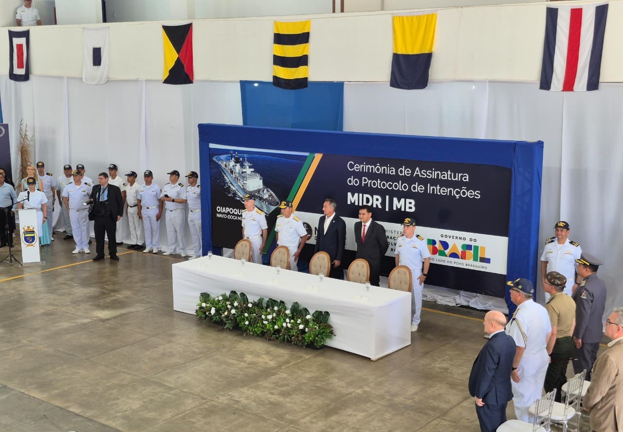 Marinha e Ministério da Integração firmam protocolo para prevenir desastres no Amapá