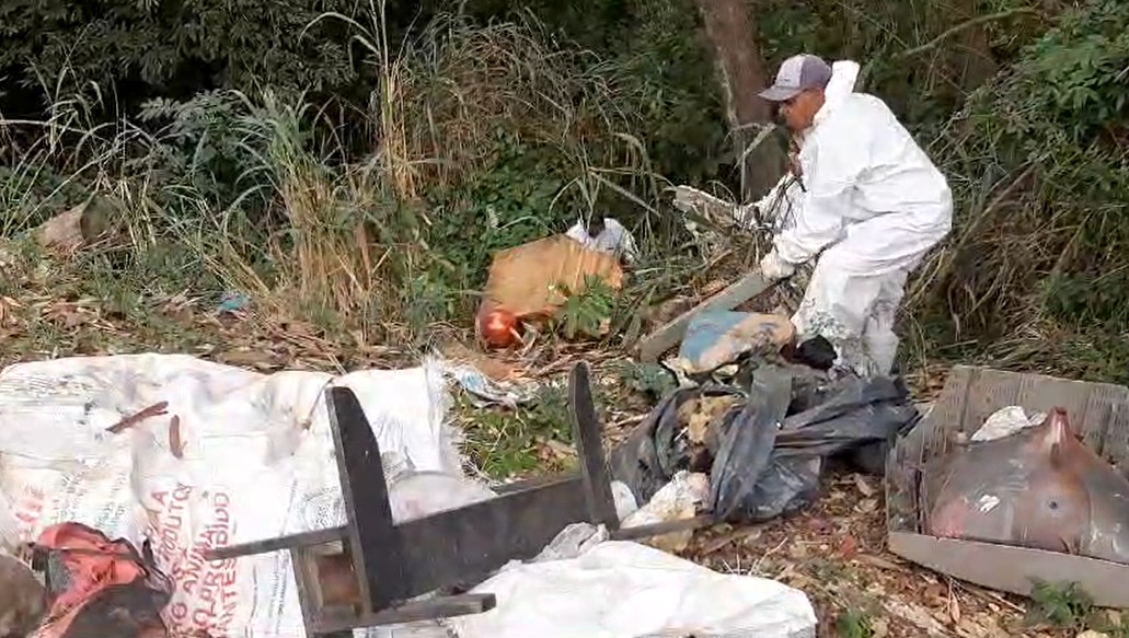 Limpeza às margens do Rio Piracicaba retira duas toneladas de lixo e resíduos em trecho urbano do manancial em Piracicaba 