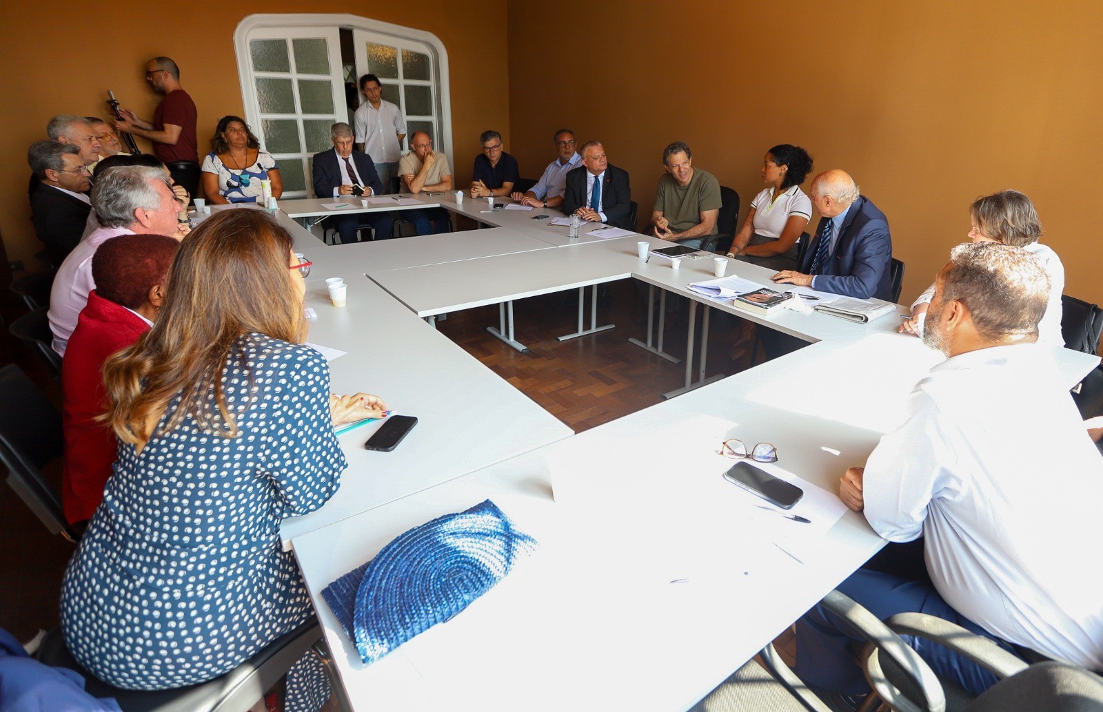 Haddad se reúne pela 1ª vez com bancada do PT em SP para discutir eleição e estratégias para avançar no interior 