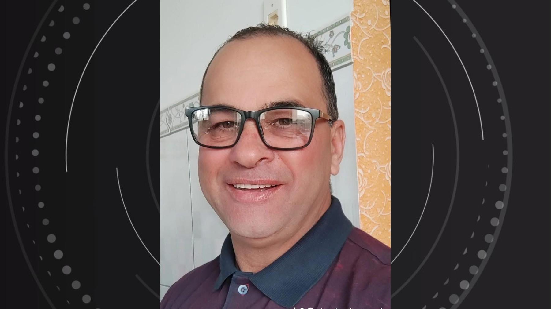 Motociclista morre após ser atingido por carro enquanto fazia entrega de lanches no Paraná