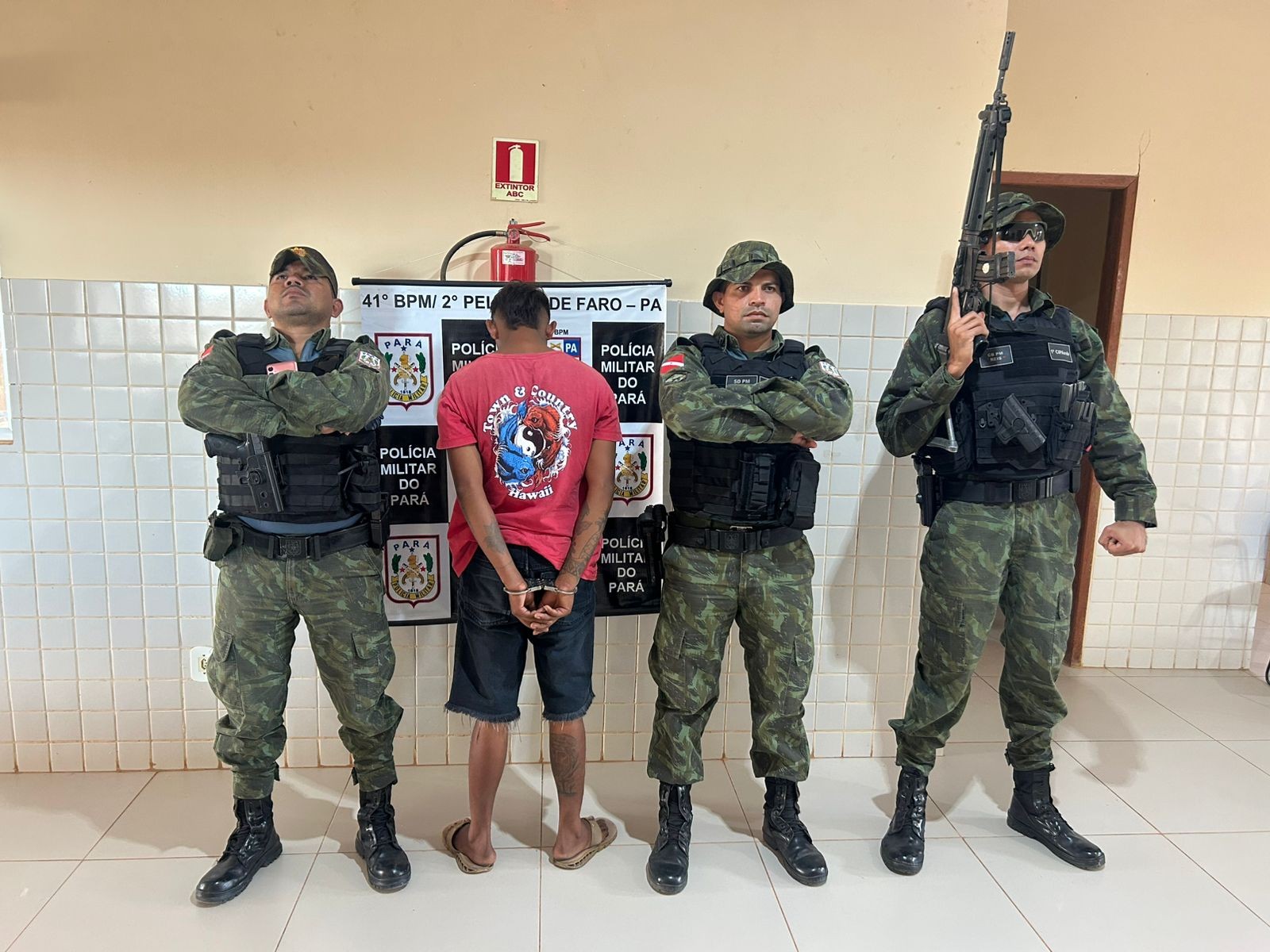 Foragido é preso pelo policiamento ambiental na zona rural de Faro
