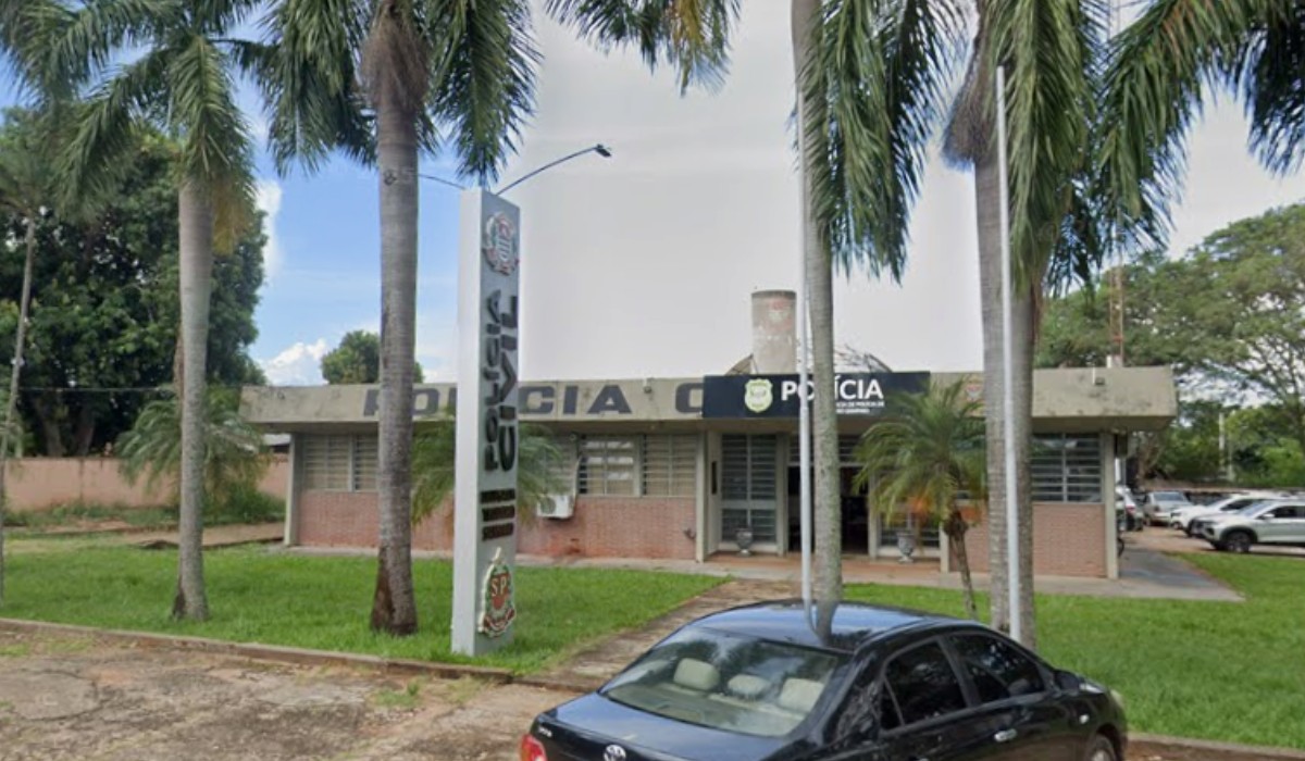 Polícia investiga morte de idoso encontrado em avançado estado de decomposição dentro de casa no interior de SP