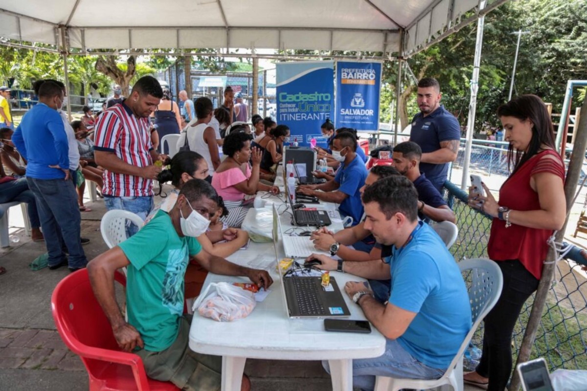 Consultas, exames e emissão de documentos: Mutirão oferece atendimentos gratuitos de saúde e assistência social em Salvador