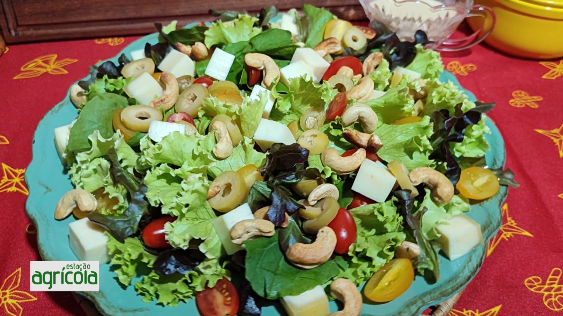 Receita: aprenda a fazer uma salada leve para ceia de ano novo