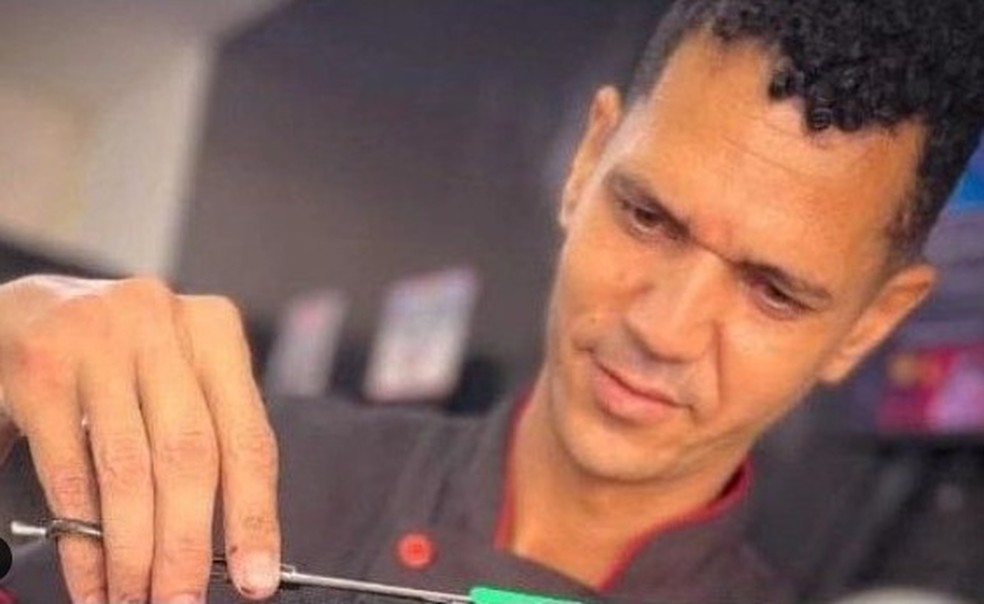 Barbeiro de 40 anos é morto a tiros na Região Metropolitana de Salvador — Foto: Reprodução/Redes Sociais