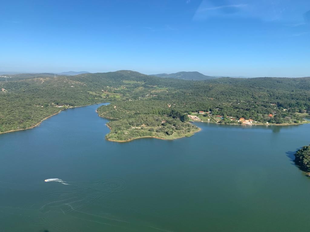 Pedalinho vira e uma pessoa morre afogada na Lagoa Várzea das Flores, em Contagem