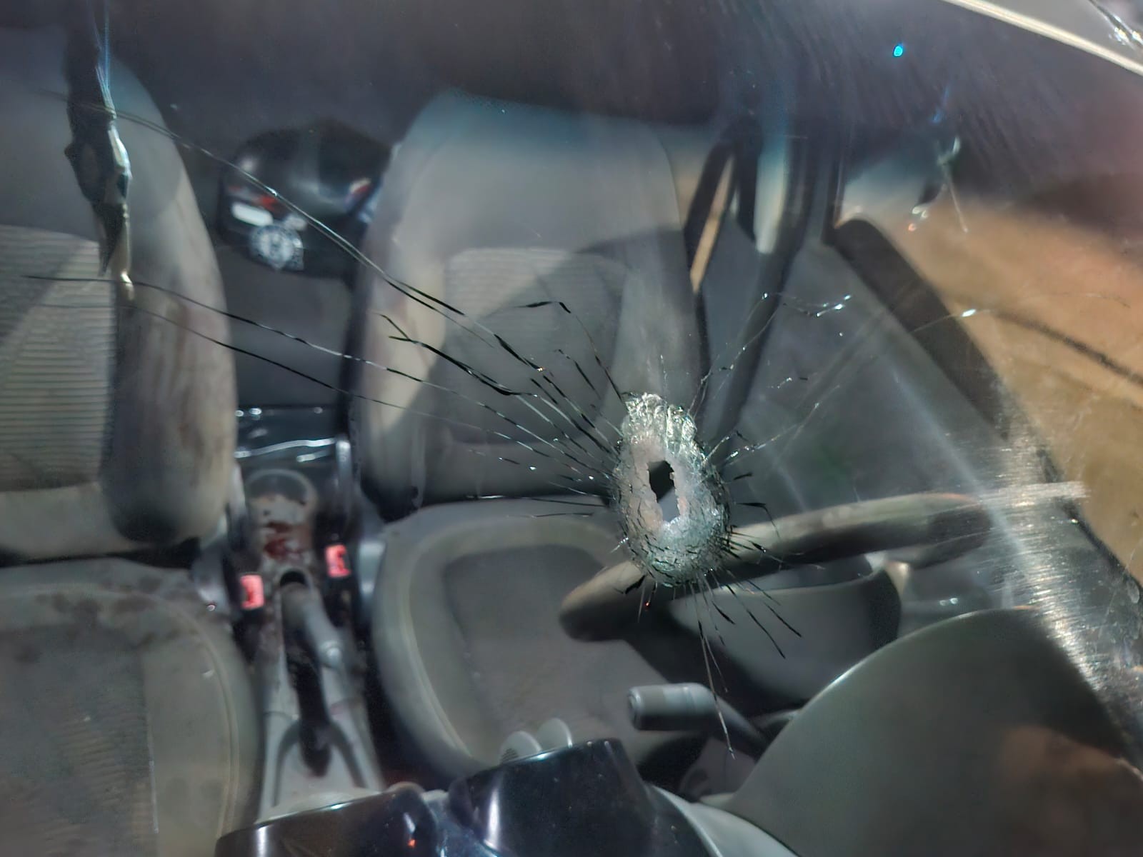 Criança de três anos é baleada no rosto durante troca de tiros em RO