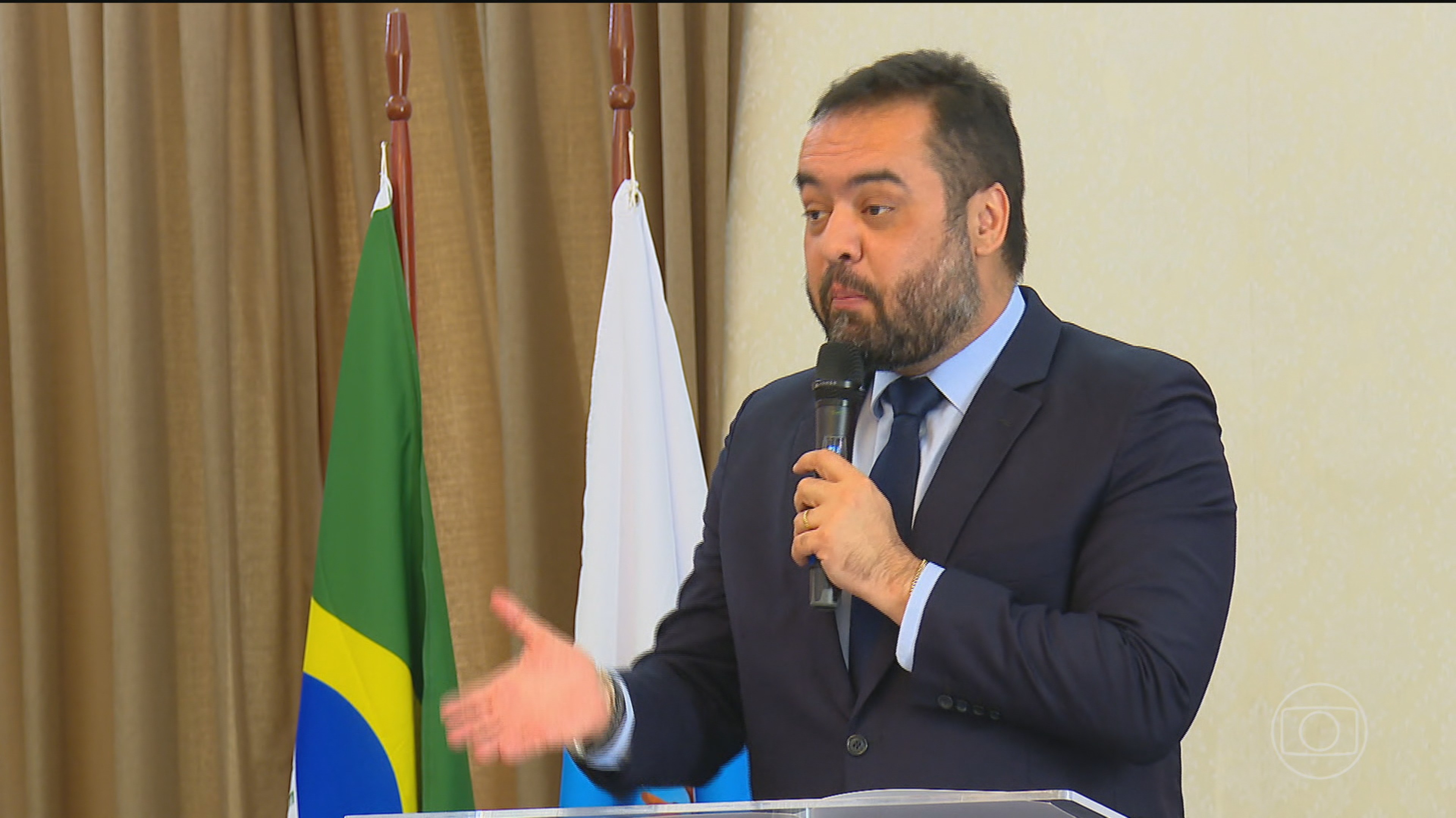 Ex-governador do RJ Cláudio Castro é investigado por favorecer empresários na concessão de licenças ambientais
