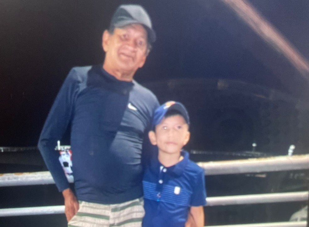 Pai e filho de 6 anos morrem carbonizados após casa pegar fogo em Rio Branco — Foto: Arquivo pessoal