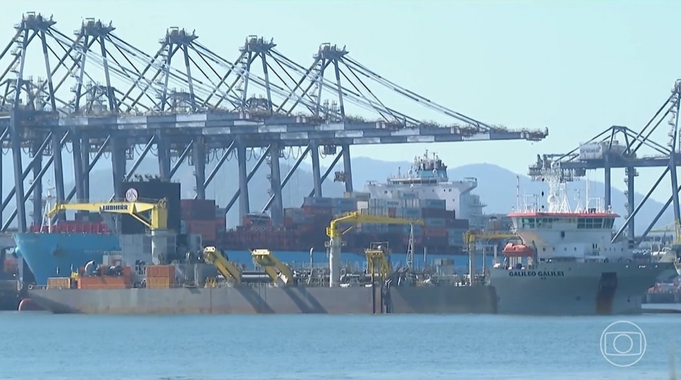 Exportadores deixam de enviar mercadorias aos EUA para evitar entregas sob impacto do tarifaço; transporte em navios leva cerca de 14 dias — Foto: Reprodução/TV Globo
