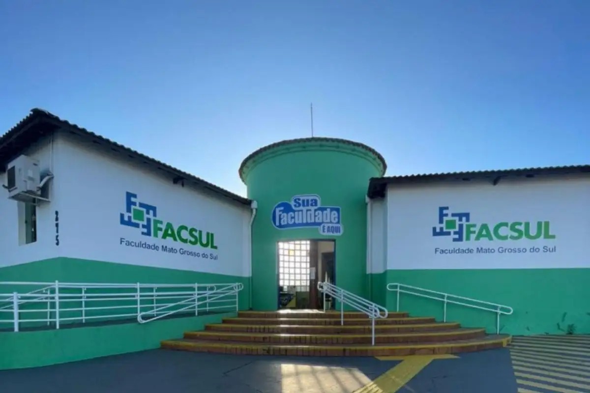 Facsul encerra atividades e preocupa alunos em Campo Grande | G1