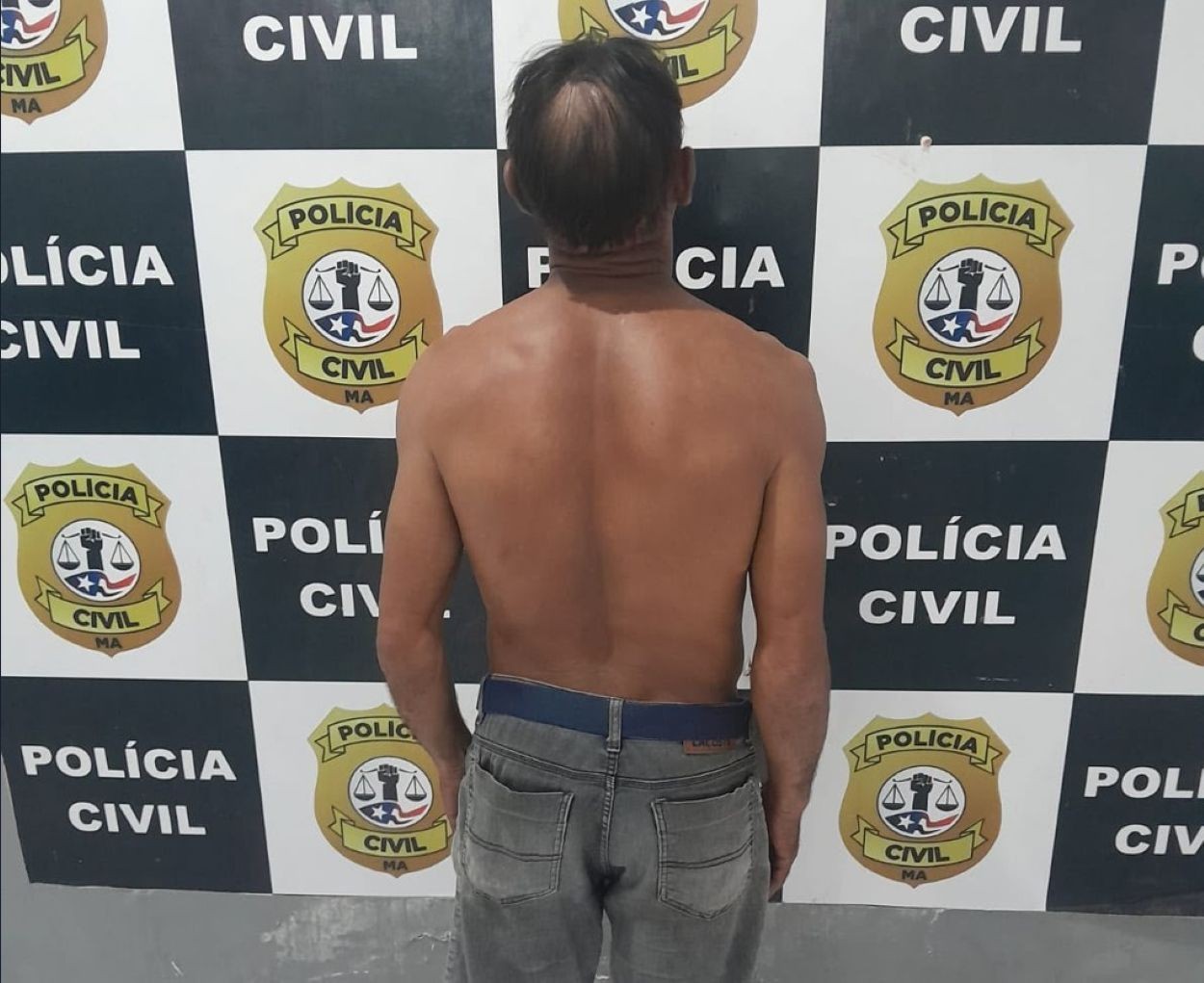 Homem é preso no Maranhão suspeito de matar vizinho a facadas em Goiás