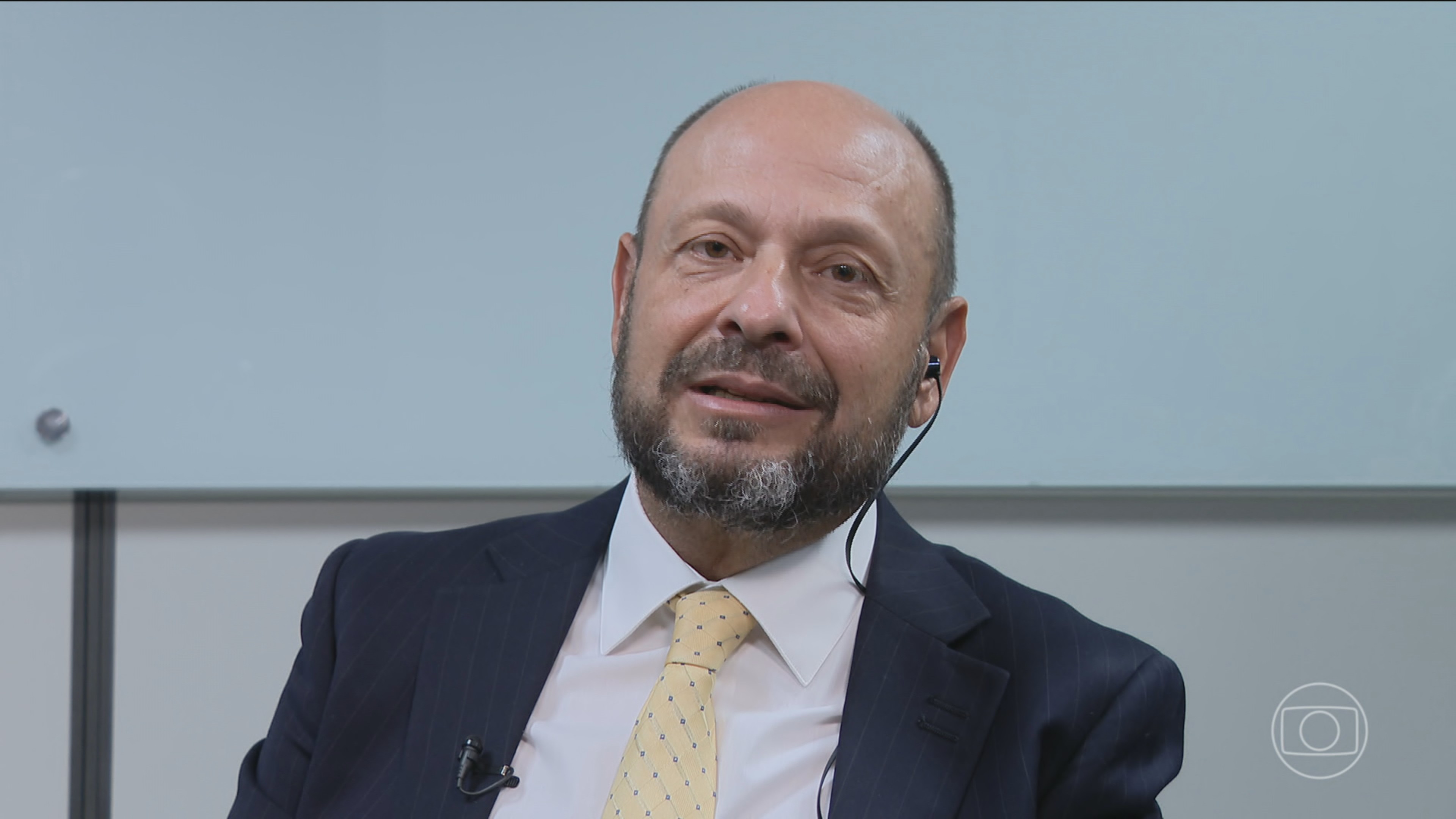 'Fui surpreendido', diz presidente do INSS demitido pelo governo