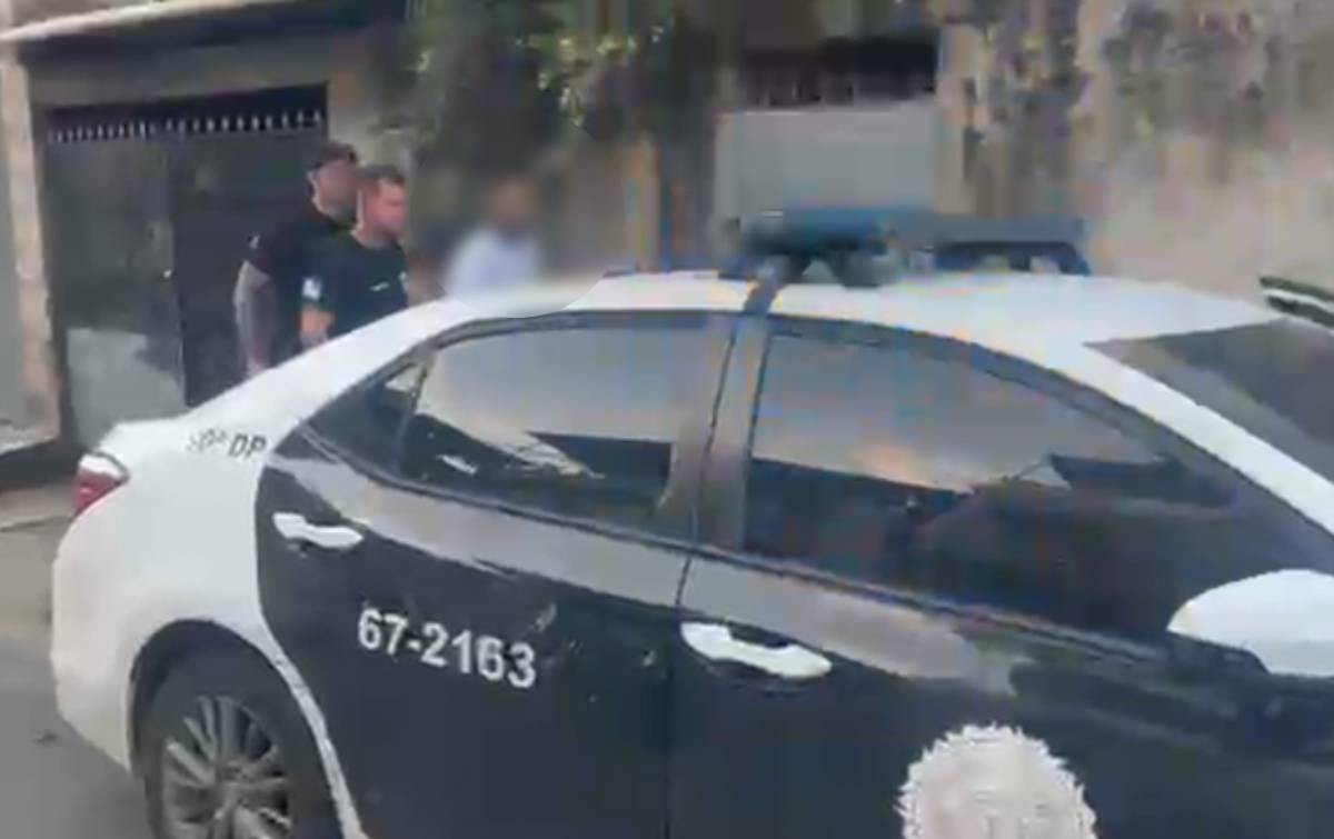 Condenado por tráfico é preso dentro de casa em Barra Mansa