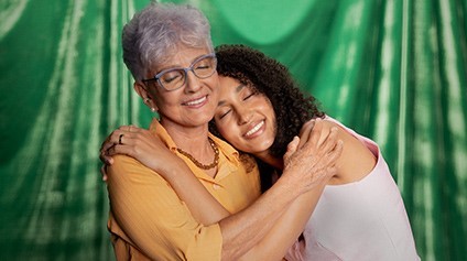 Presentear com saúde é destaque na campanha de Dia das Mães da Unimed Goiânia