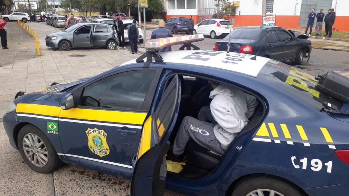 Três são presos após perseguição policial na Zona Norte de Porto Alegre ...