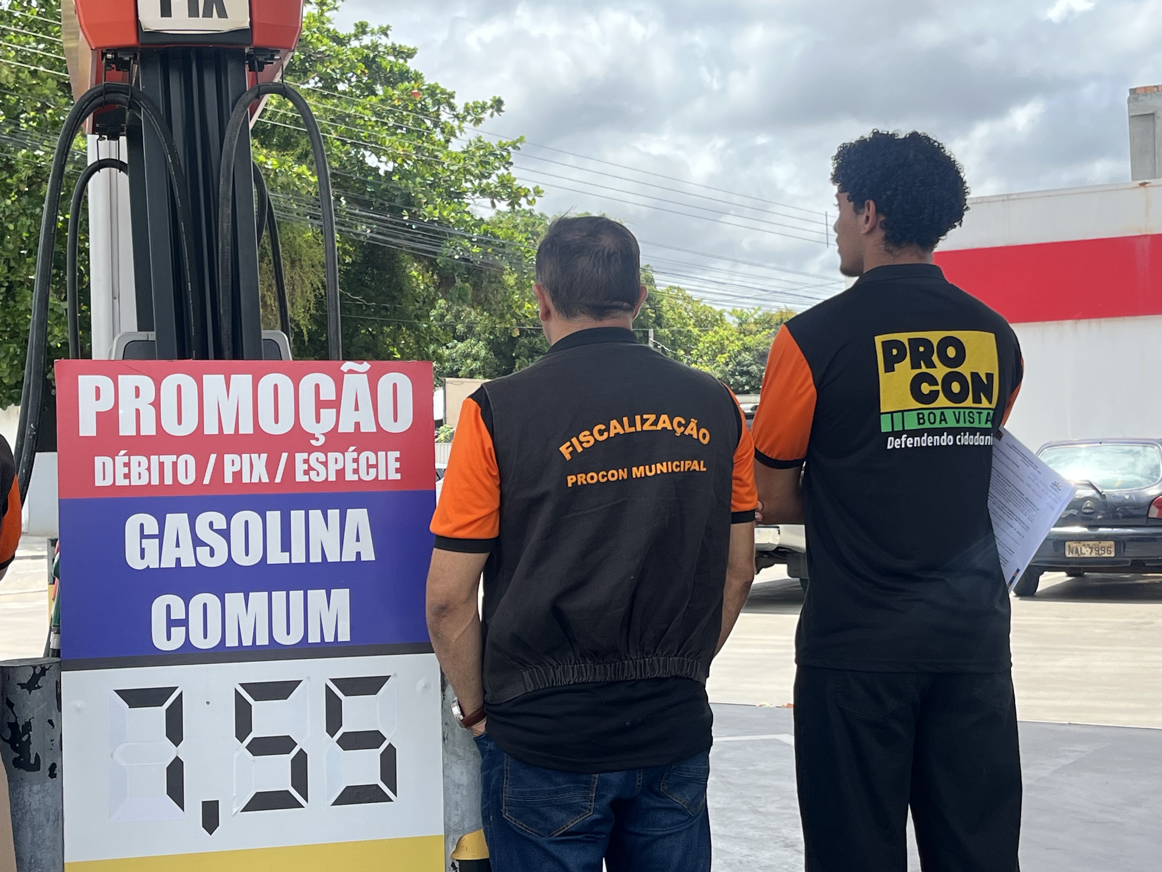 Procon Boa Vista fiscaliza postos de gasolina após aumento nos preços