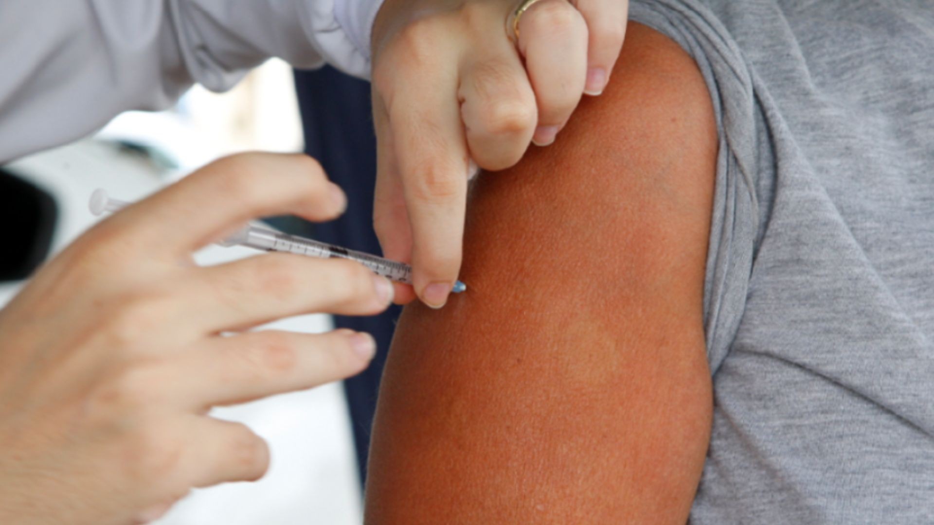 Dourados começa vacinação contra chikungunya em meio à epidemia; veja onde ir