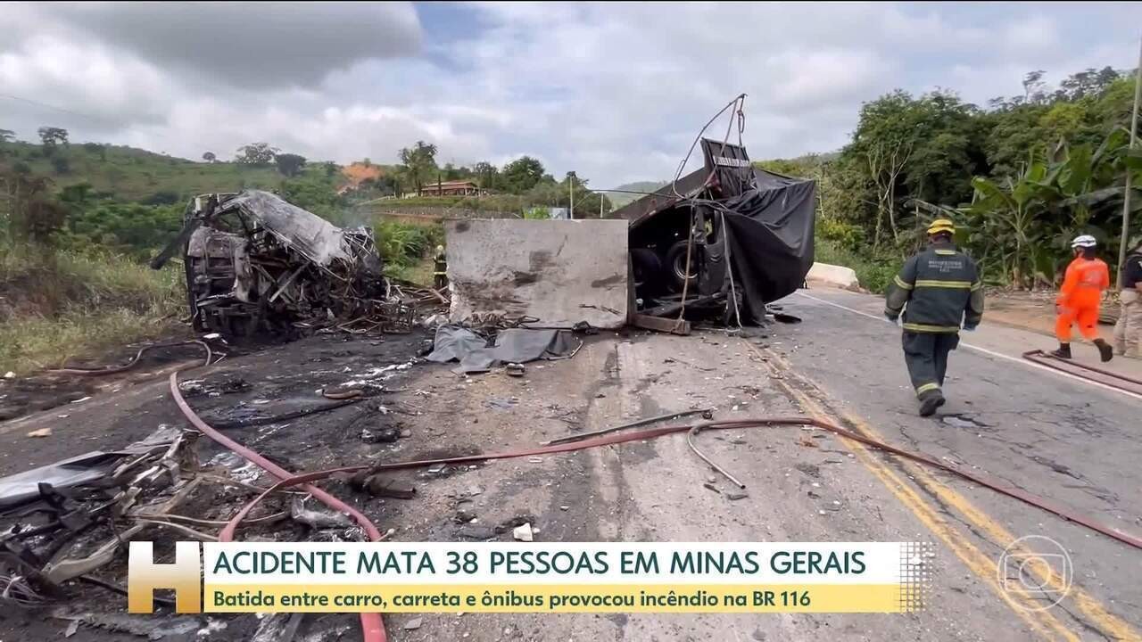 Lula lamenta mortes após acidente com mais de 30 vítimas em estrada de Minas Gerais 