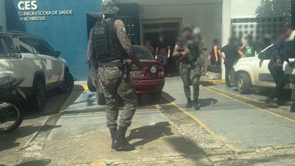 Clínica escola foi assaltada em Fortaleza na manhã de quinta-feira (18) — Foto: Reprodução
