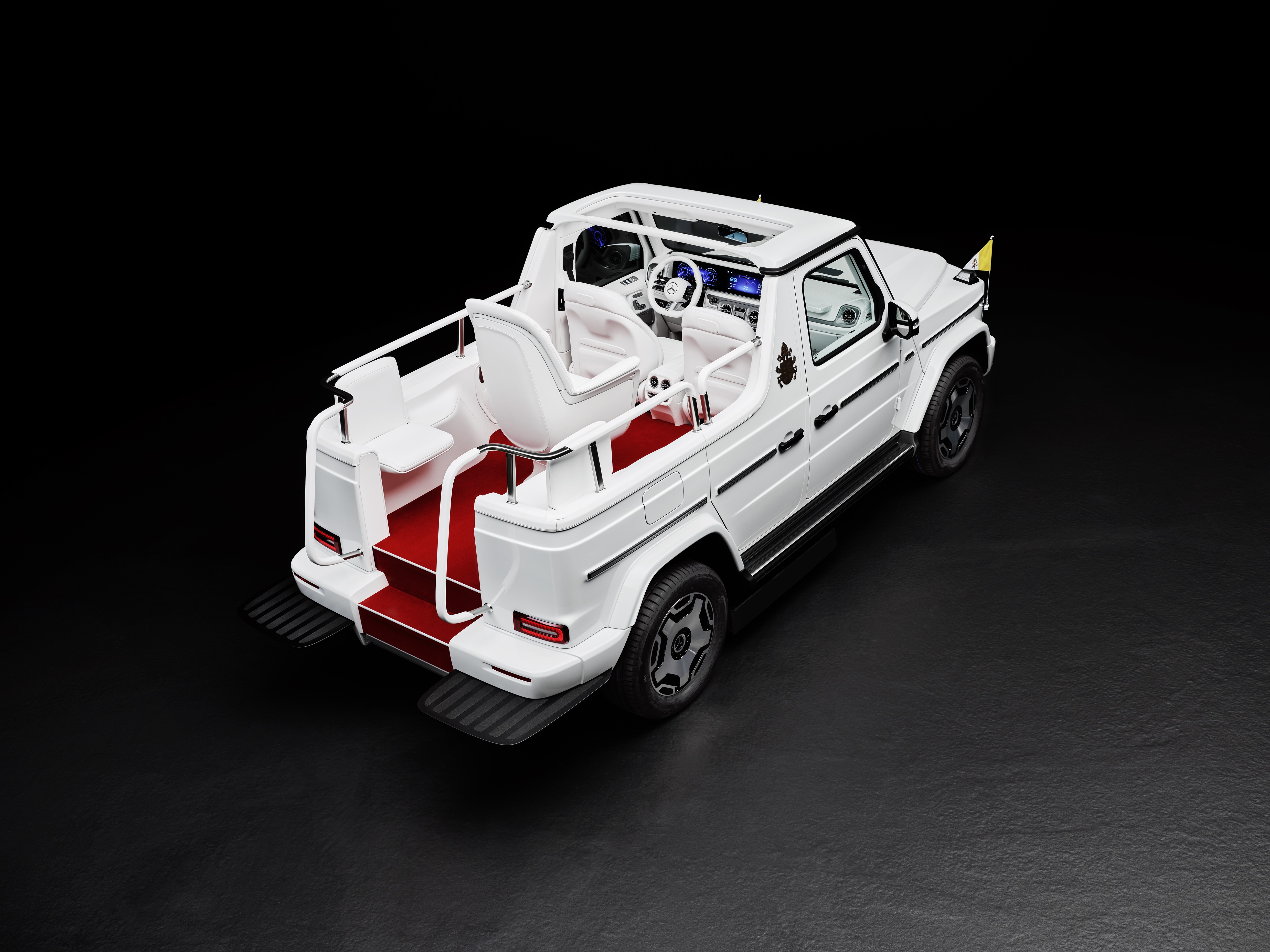 Mercedes-Benz Classe G 100% é o novo Papamóvel — Foto: Divulgação | Mercedes-Benz