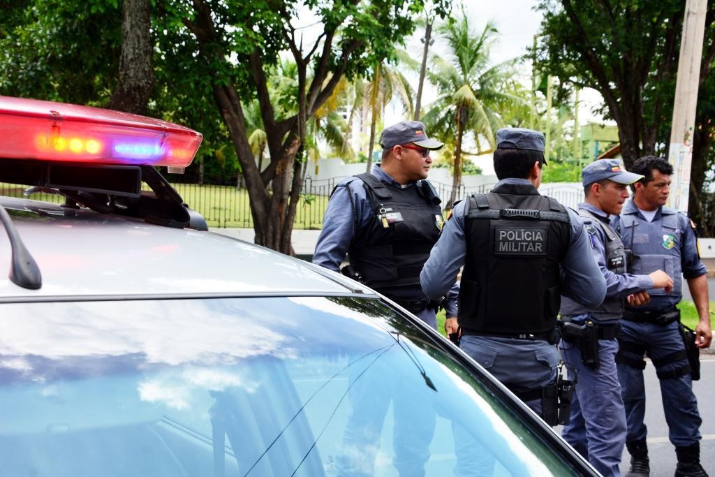 Homem em situação de rua é morto após ser encontrado com cortes na Praça dos Taxistas em Cuiabá