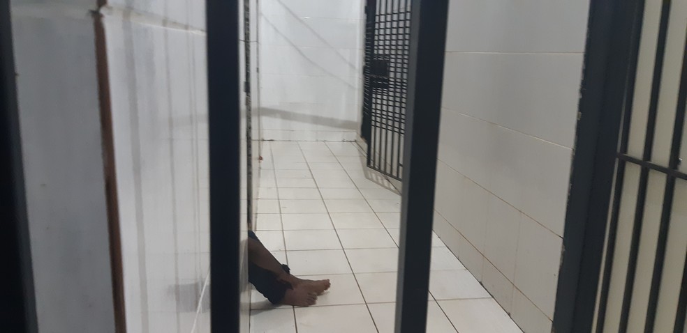 Қыз гинекологта жыныстық қатынас күтпеген.