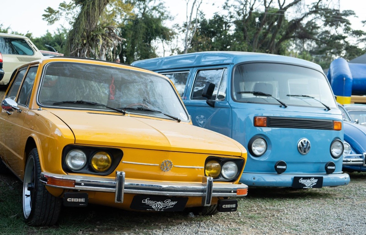 Serra Bugs reúne carros antigos, shows e ação solidária em Itaipava neste fim de semana