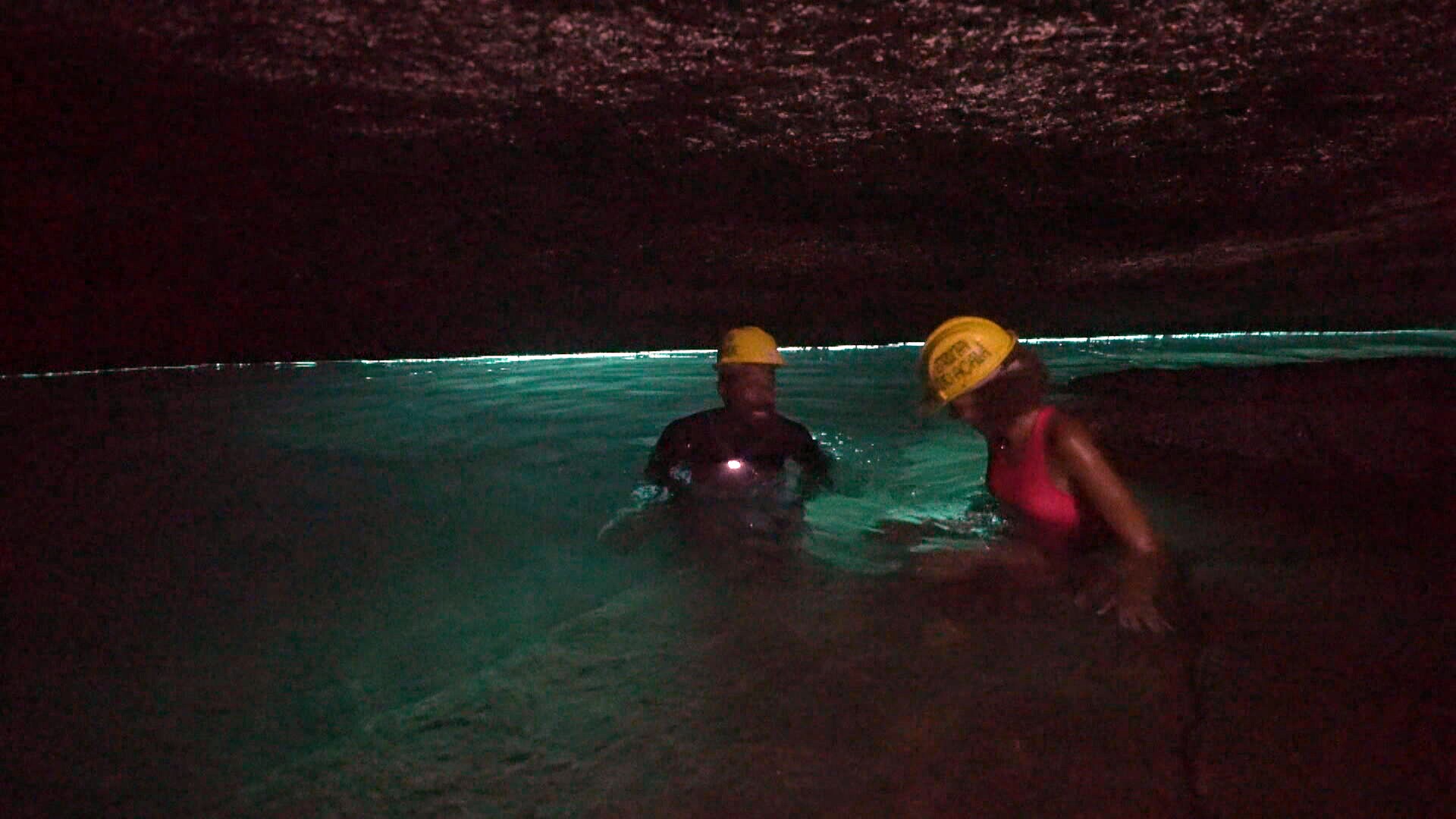 Expedição Rio: Ilha Grande tem gruta abaixo do nível do mar