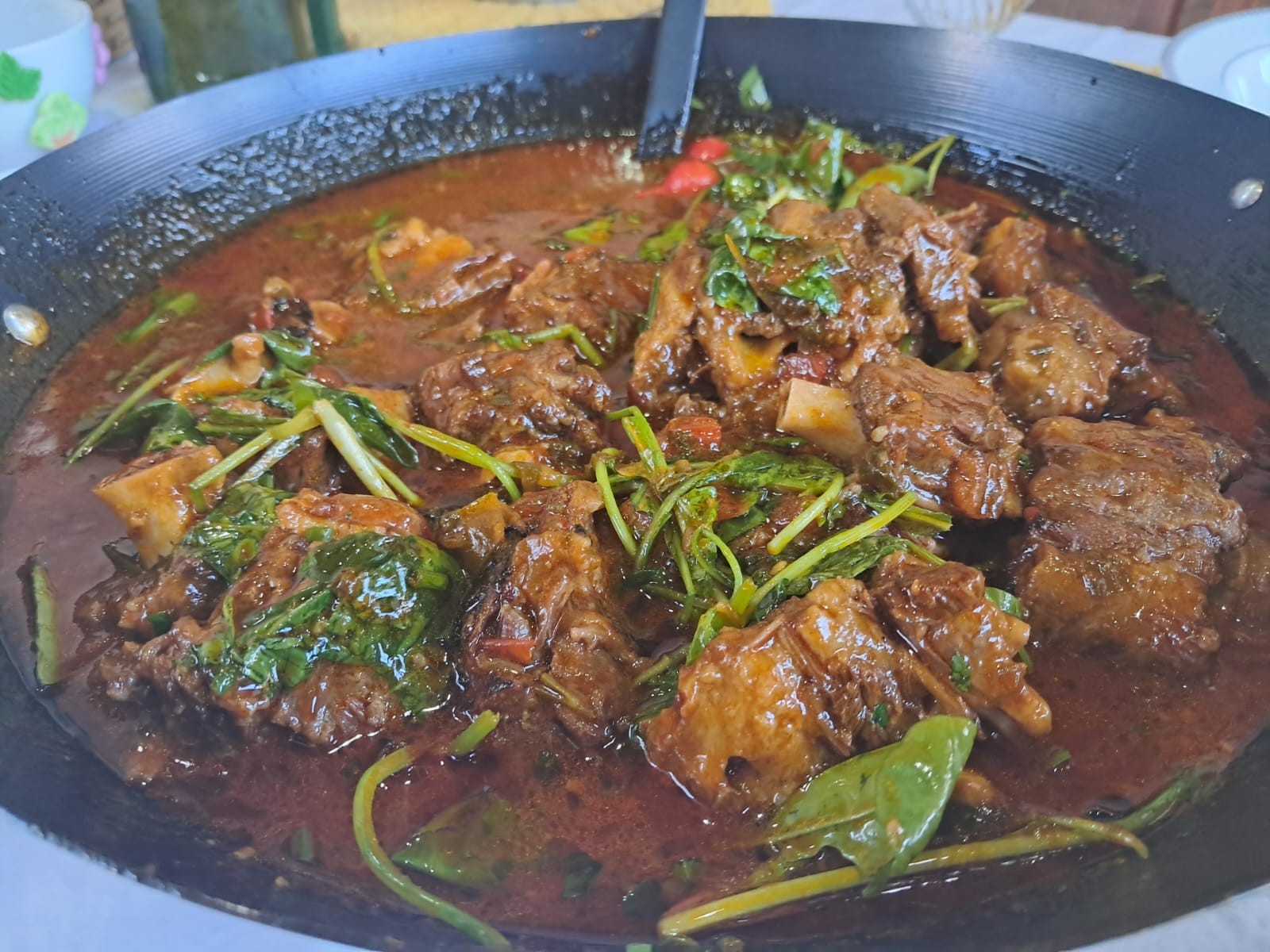 Com ingredientes que reúnem tradição brasileira e afeto, amigos ensinam receita de Rabada