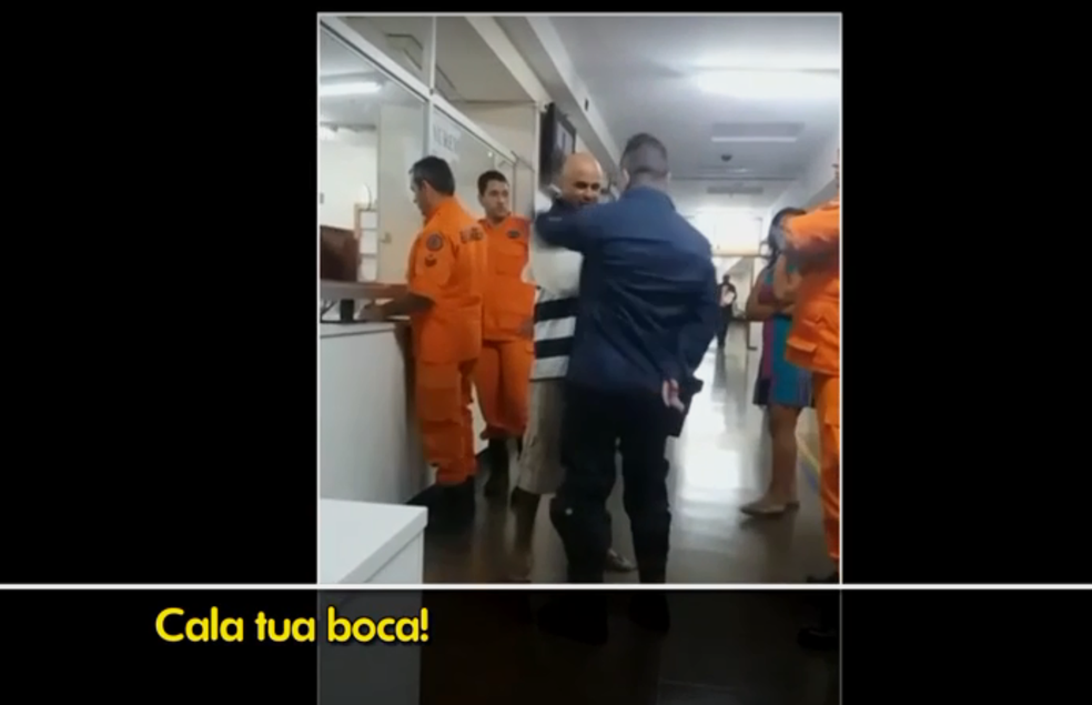 Momento em que policial militar agride paciente do Hospital de Base — Foto: Reprodução