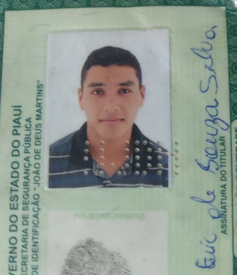 Baterista de 25 anos morre afogado durante banho com amigos em Ilha Grande, no Piauí — Foto: Reprodução