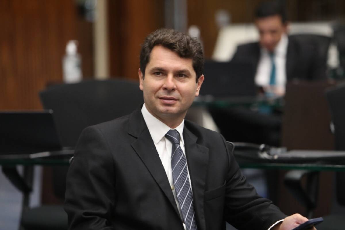 Republicanos confirma pré-candidatura de Alexandre Curi ao Senado pelo Paraná