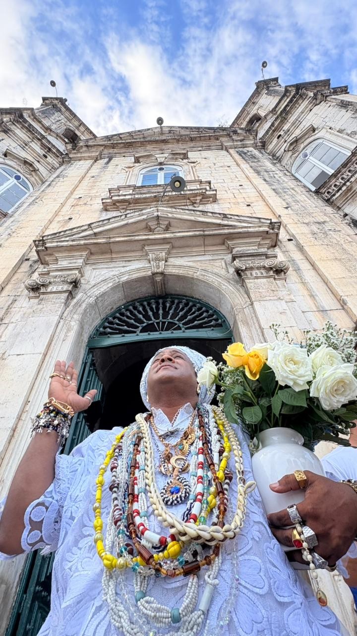 Lavagem do Bonfim 2026 - Momento de fé na saída do cortejo — Foto: Camila Oliveira / TV Bahia