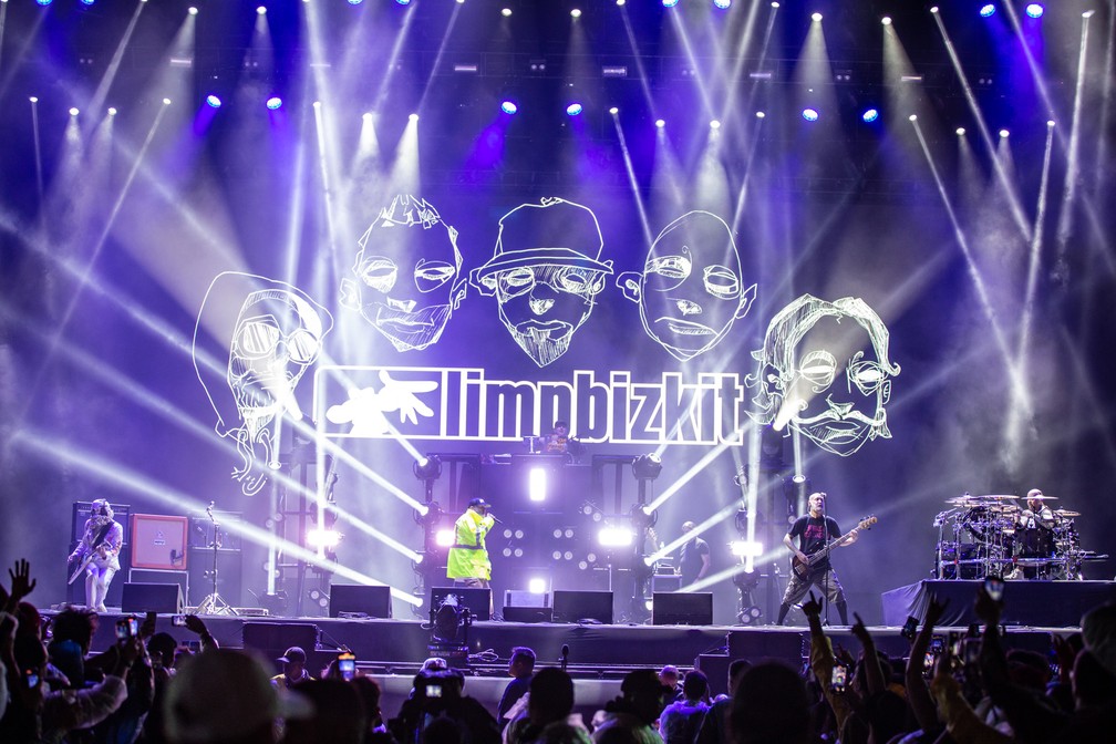 Limp Bizkit leva fãs à loucura com hits dos anos 2000 | G1
