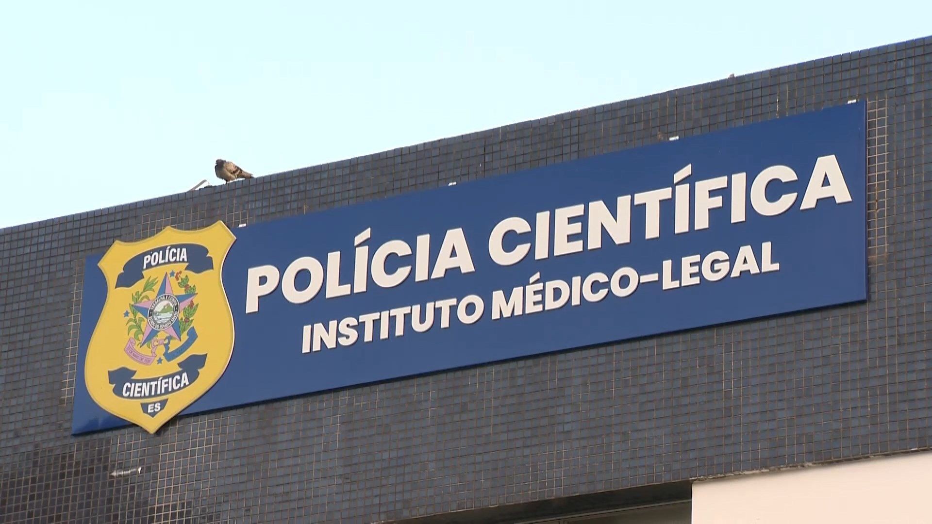 Mulher vestida com roupas de academia é encontrada morta a tiros em Vila Velha