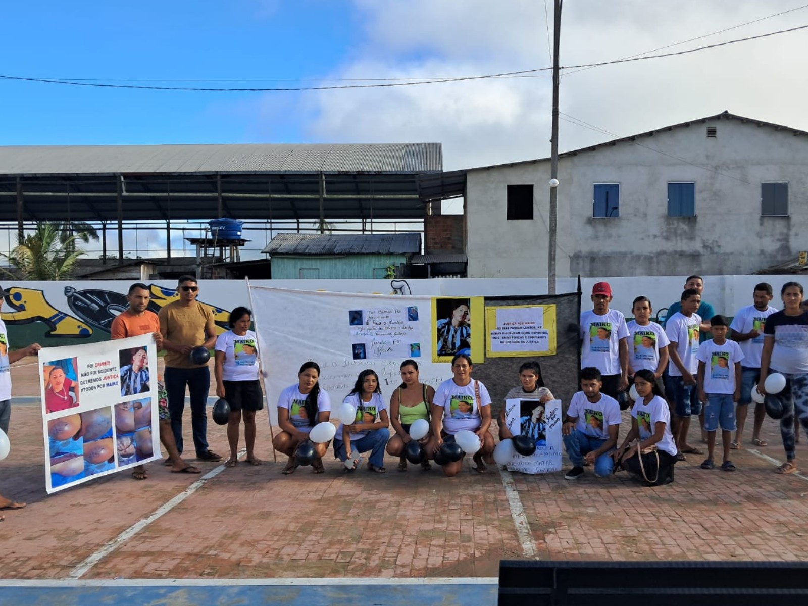 Família de homem que morreu após injeção aplicada em farmácia faz protesto no AC: 'Não foi acidente'