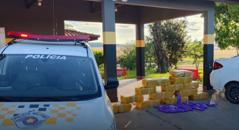 Mulher é presa com quase 400 tijolos de maconha em rodovia de Piraju
