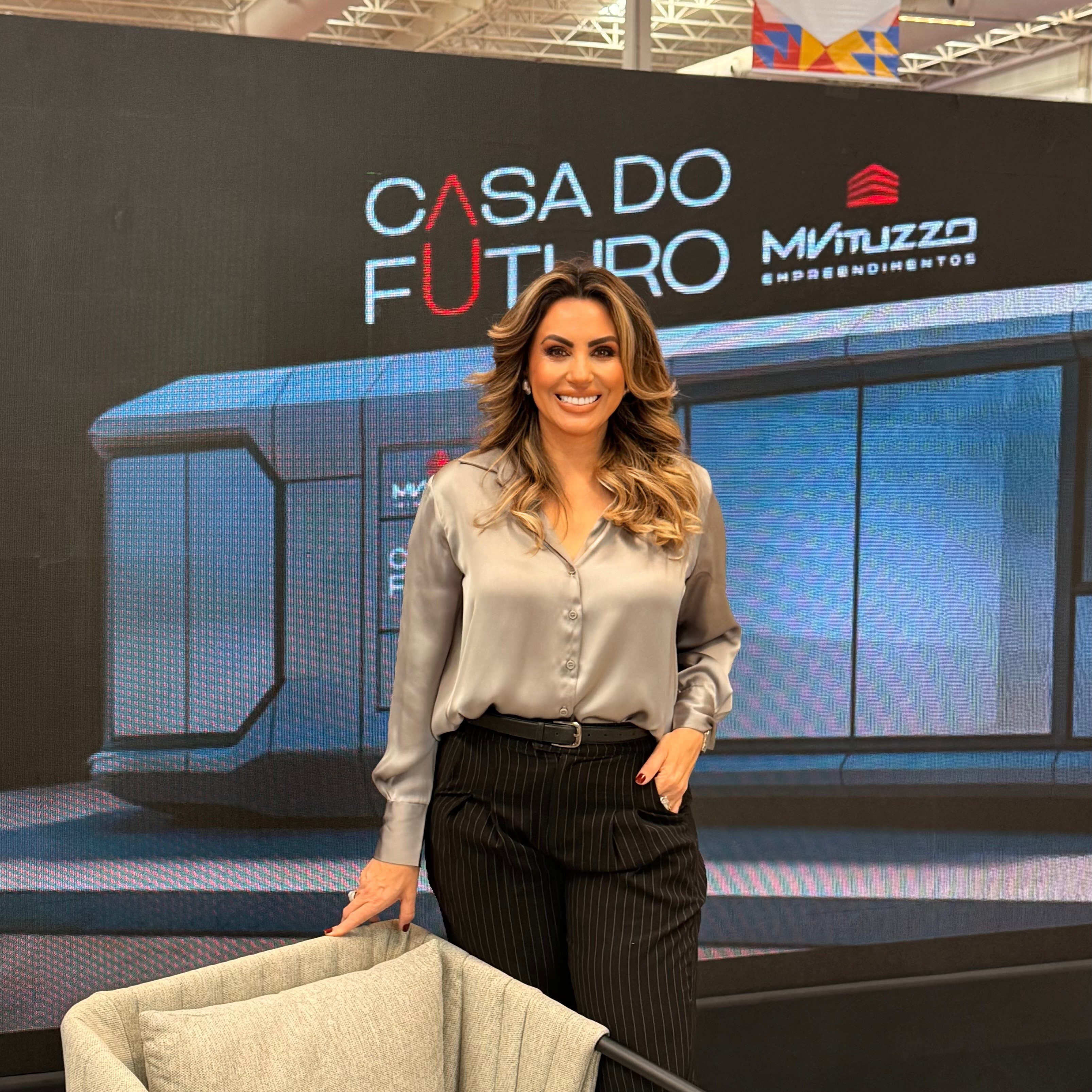 Empreendedora se destaca com house imobiliária em São José