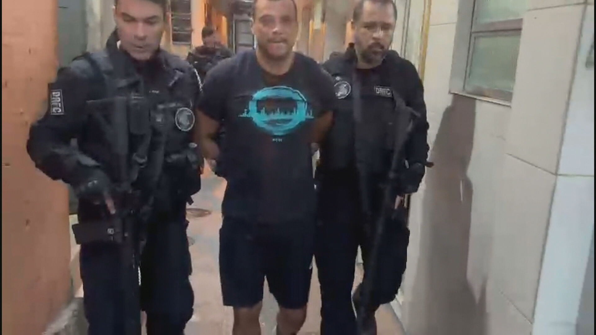 Chefe do tráfico do Caju é preso em operação contra roubos de carga