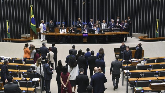 Comissão aprova Orçamento de 2026 com R$ 61 bilhões para emendas parlamentares