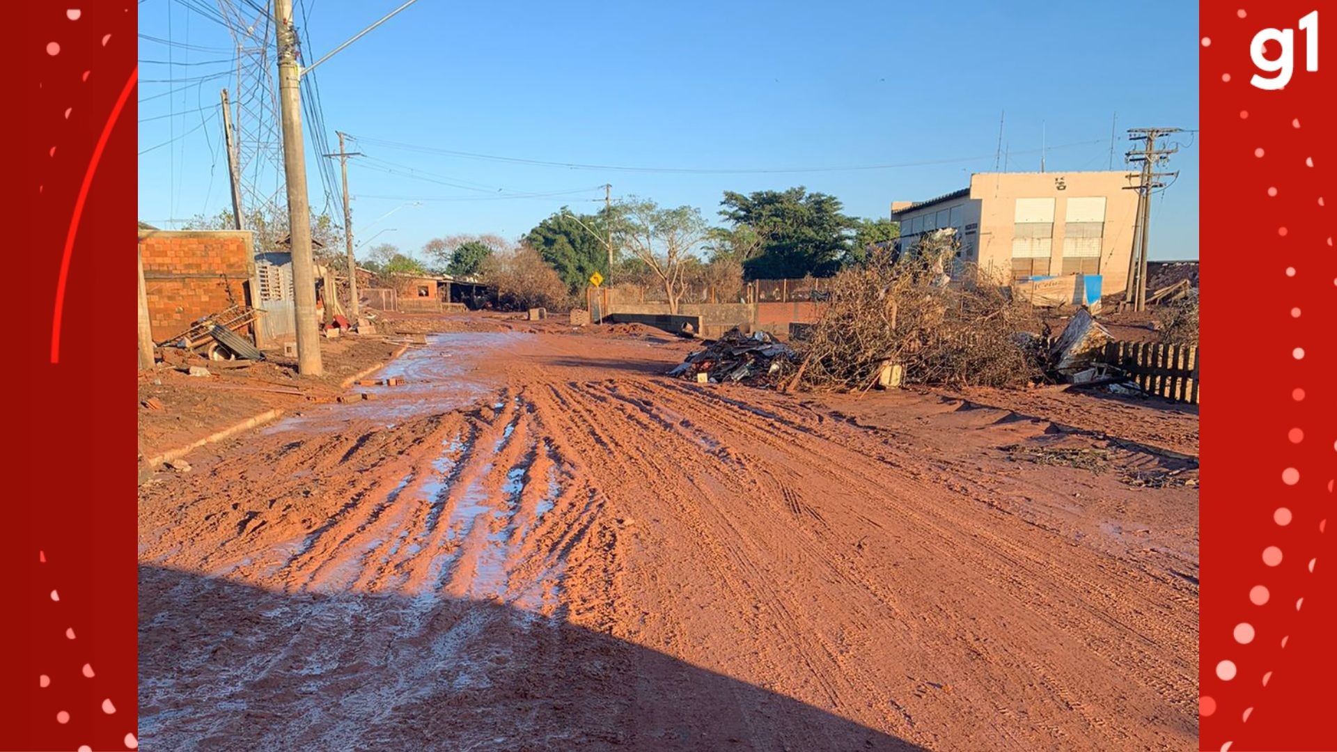 Bairro em Canoas está seco pela primeira vez e cenário nas ruas é de lama; novas bombas retiram 10 mil litros de água por segundo