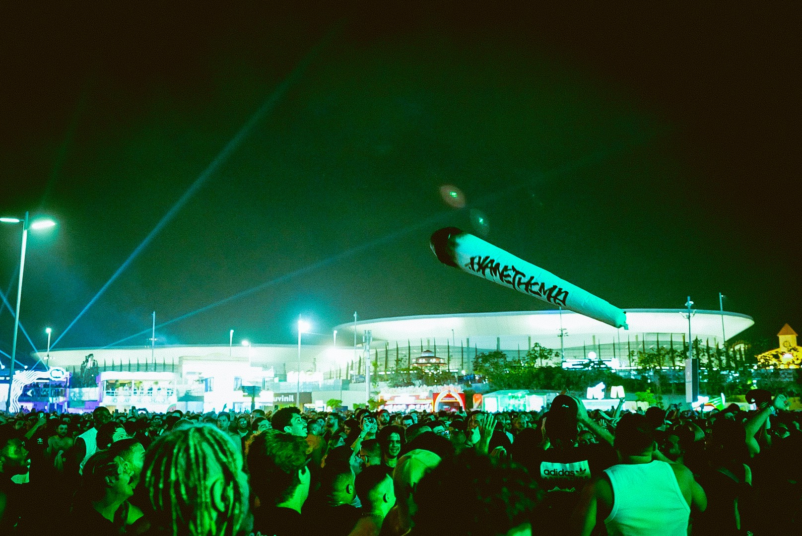 Planet Hemp vai da maconha à floresta queimada em show que corrige erro histórico do Rock in Rio