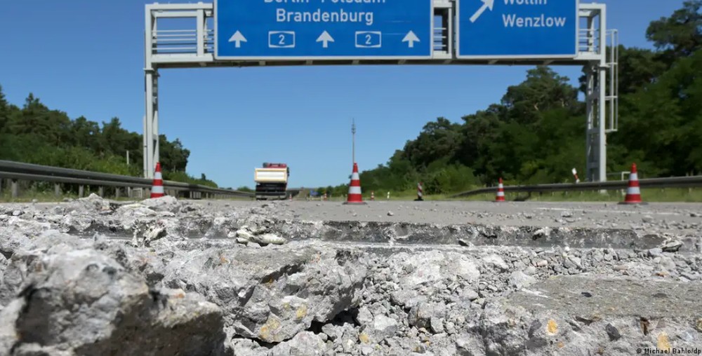 Calor recorde na Alemanha provoca danos em rodovias e restrições no sistema ferroviário