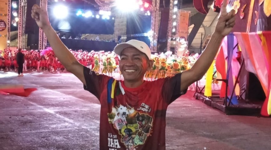 Artista do Boi Garantido morre em acidente de moto em Parintins