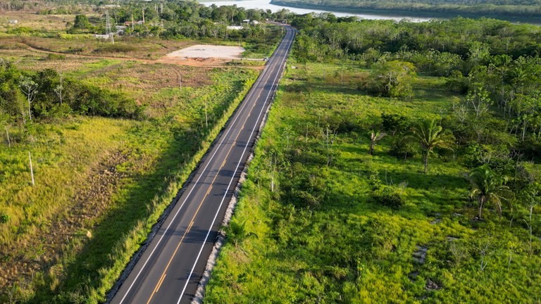 BR-364 tem 15 quilômetros de asfalto recuperados entre Rondônia e Acre